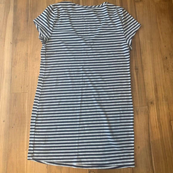 Maternity t-shirt and tank top - Picture 2 of 7
